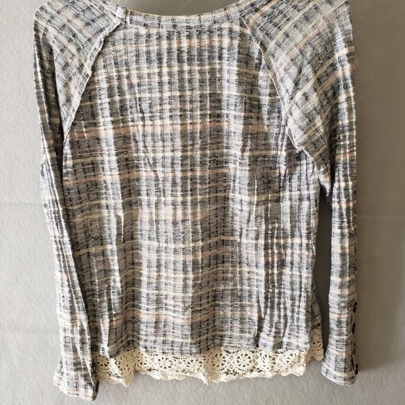 Jolt Womens Plaid Long Sleeve Top Lace Trim Button Cuff Large Poly Rayon Spandex - Picture 8 of 8